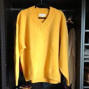 James Street Co. “Sloan Vee”- Amber Yellow